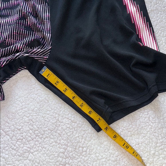 Nike Kids Black and Pink Patterned Skorts - Picture 6 of 11
